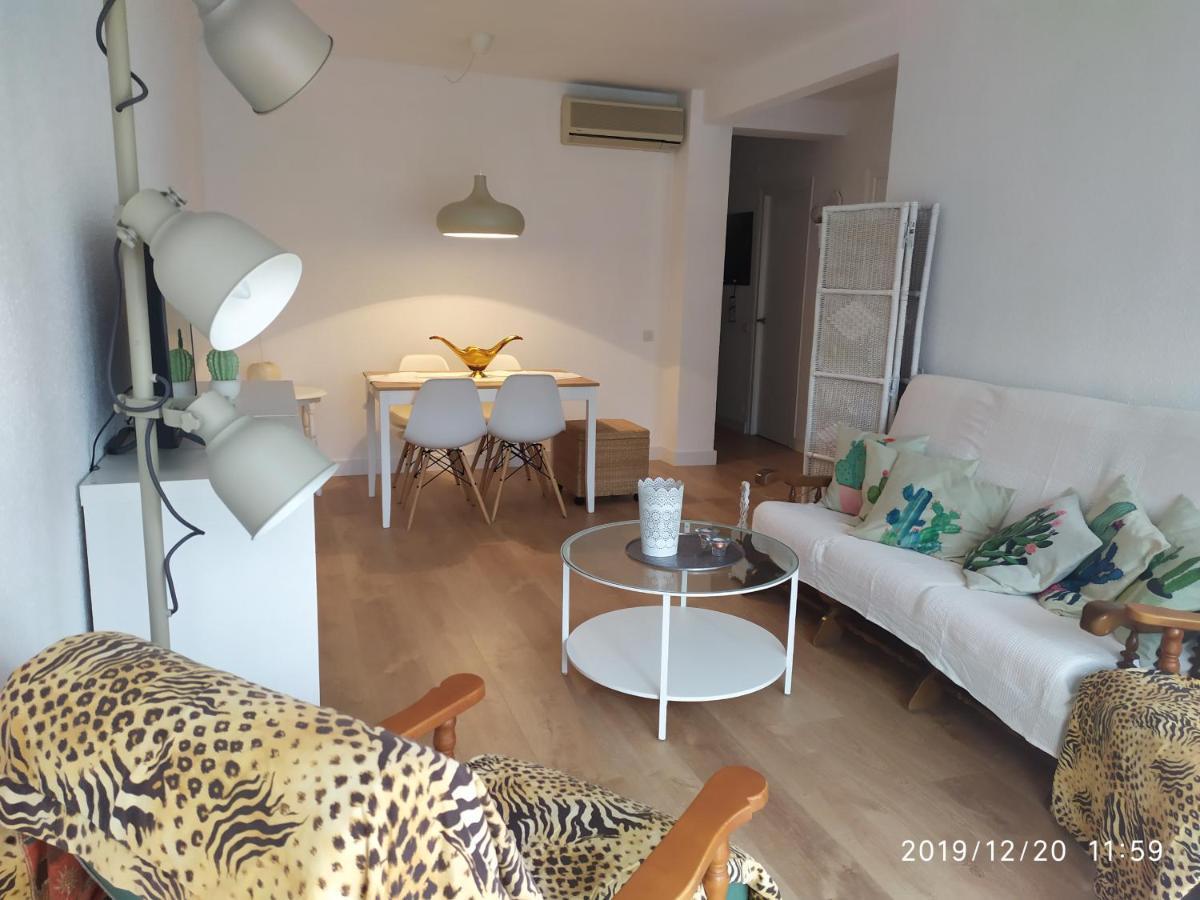 ENCANTADOR apartamento frente a la playa de Bara Roda de Berà  Exterior foto