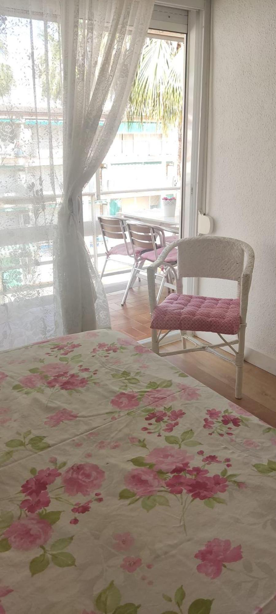 ENCANTADOR apartamento frente a la playa de Bara Roda de Berà  Exterior foto