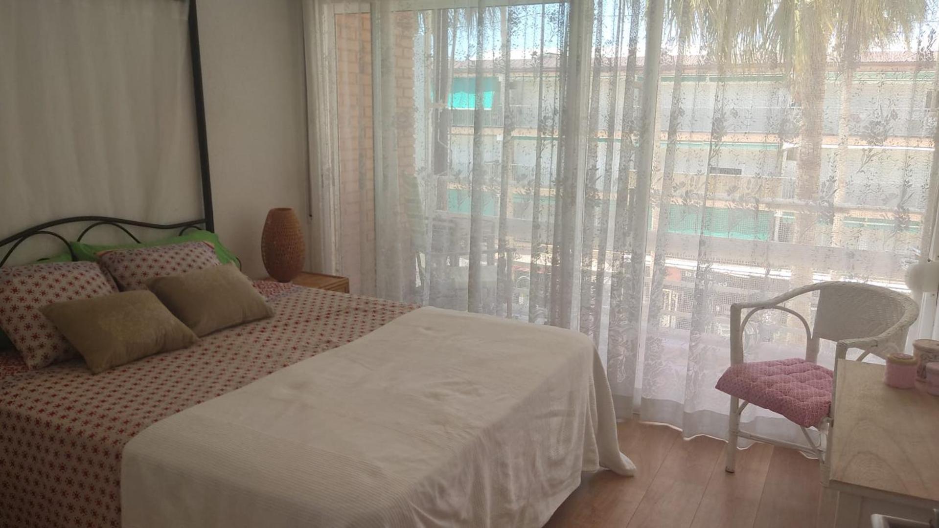 ENCANTADOR apartamento frente a la playa de Bara Roda de Berà  Exterior foto